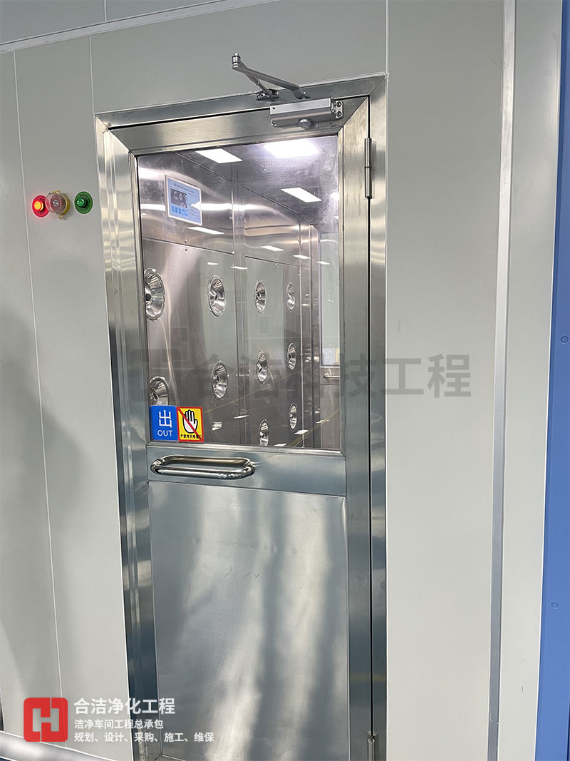 無(wú)塵潔凈車間的圖片